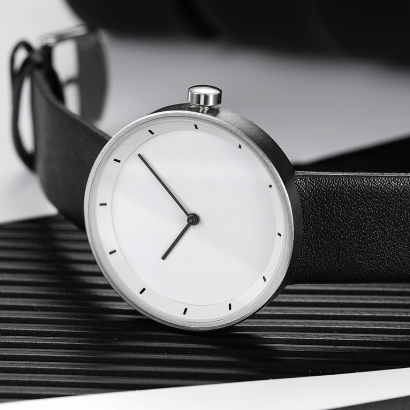 Timeless Minimalist Quartz Watch - Retail Flare