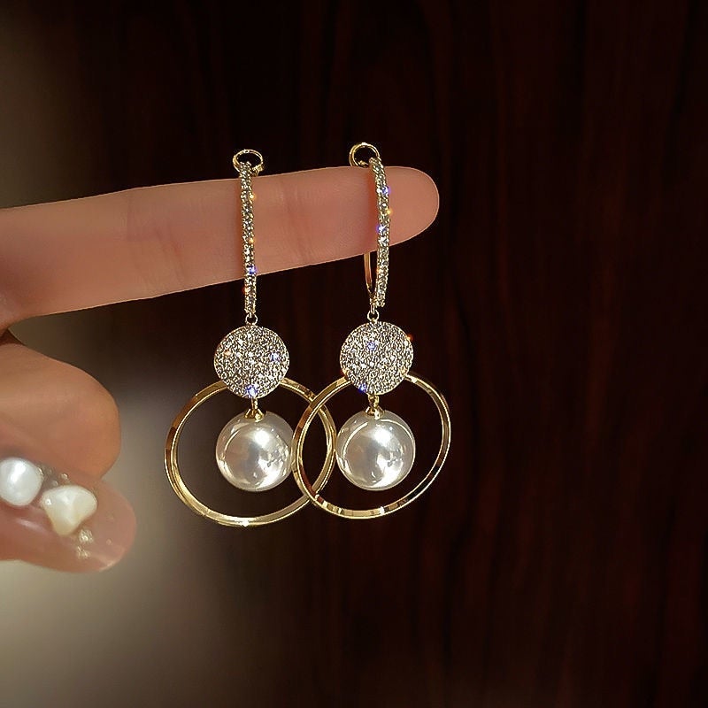 ZERRA | Luxurious Earrings with Cultured Pearls and Zirconias