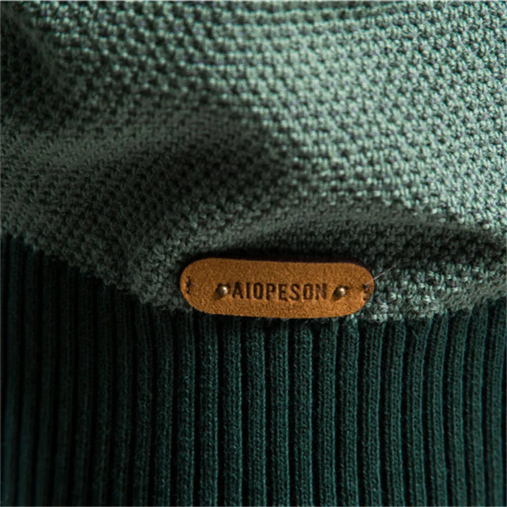 VAN TILBURGH™ | Bold Men's Sweater - Retail Flare