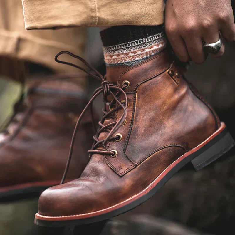 HUNTER™ | Men's Leather Boots - Retail Flare