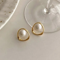 EMMA | Vintage Pearl Earrings