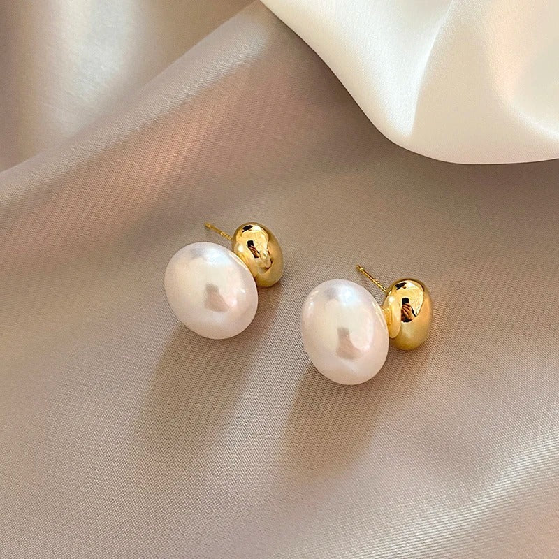 AERI | Vintage Pearl Earrings