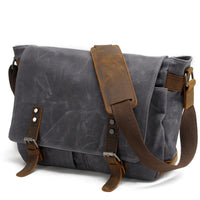 CONWAY | Retro Shoulder Bag - Retail Flare